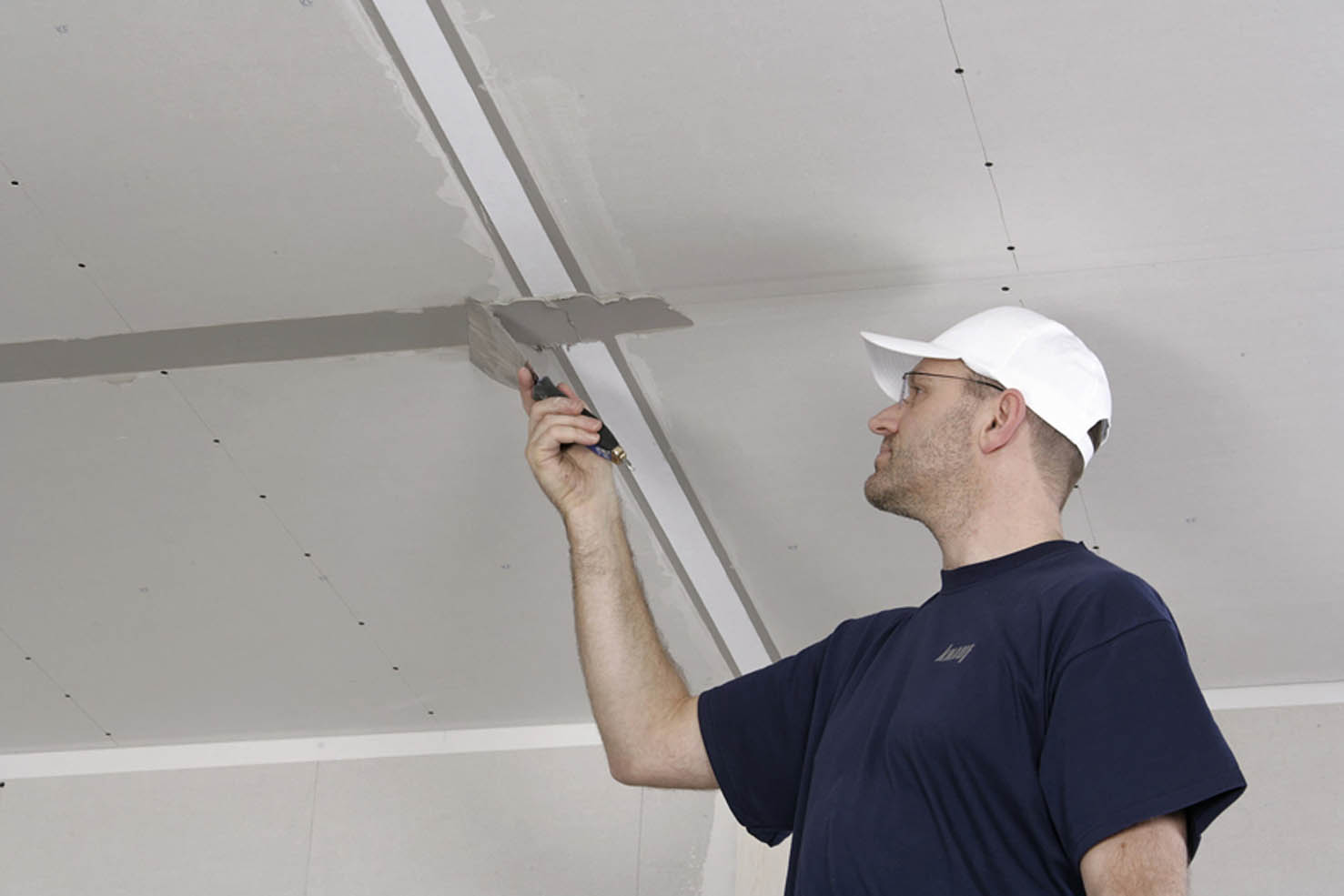 технология установки гипсокартона на потолок
